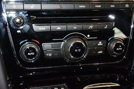 2015款捷豹XJL