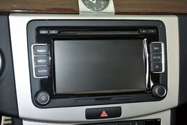 2015款大众迈腾2.0TSI尊贵型