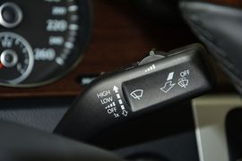 2015款大众迈腾2.0TSI尊贵型