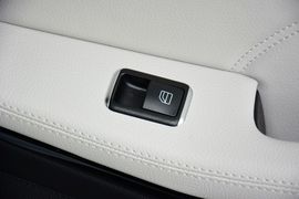 2015款奔驰E180L运动型