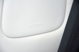 2015款奔驰E180L运动型