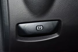 2015款奔驰E180L运动型