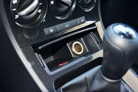 2015款马自达3星骋两厢1.6L手动舒适型
