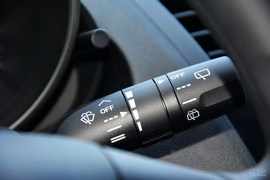 2015款马自达3星骋两厢1.6L手动舒适型