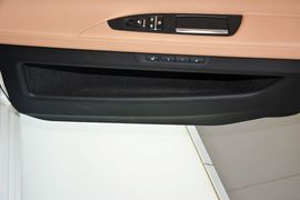 2013款宝马730Li豪华型