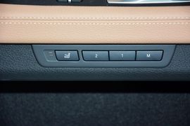 2013款宝马730Li豪华型