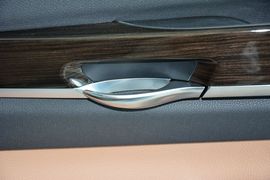 2013款宝马730Li豪华型