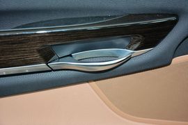 2013款宝马730Li豪华型