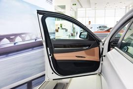 2013款宝马730Li豪华型
