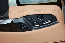 2013款宝马730Li豪华型