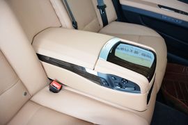 2013款宝马730Li豪华型