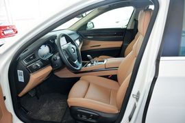2013款宝马730Li豪华型