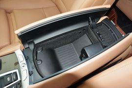 2013款宝马730Li豪华型