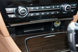 2013款宝马730Li豪华型
