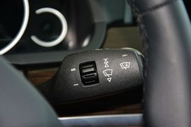 2013款宝马730Li豪华型