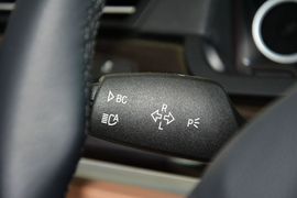 2013款宝马730Li豪华型