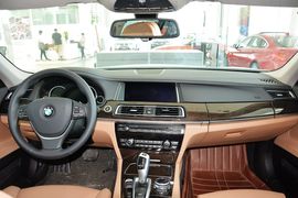 2013款宝马730Li豪华型