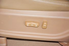 2013款华泰宝利格1.8T自动两驱智汇版