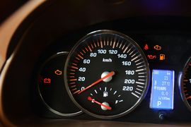 2013款华泰宝利格1.8T自动两驱智汇版