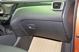 2014款日产奇骏2.5L