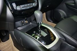2014款日产奇骏2.5L