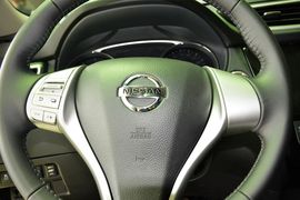 2014款日产奇骏2.5L