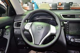 2014款日产奇骏2.5L