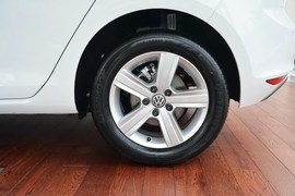 2015款大众高尔夫1.6L手动时尚型