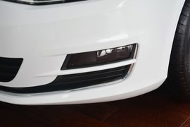 2015款大众高尔夫1.6L手动时尚型