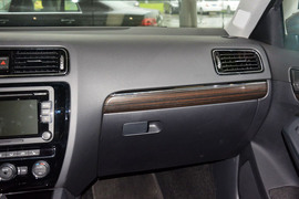 2015款大众速腾230TSI
