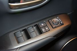 2015款雷克萨斯NX200