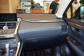 2015款雷克萨斯NX200