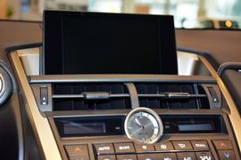 2015款雷克萨斯NX200