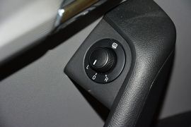 2015款斯柯达明锐1.6L自动逸俊版