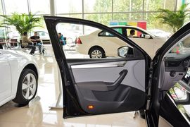 2015款斯柯达明锐1.6L自动逸俊版