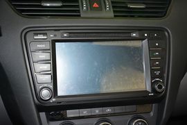 2015款斯柯达明锐1.6L自动逸俊版