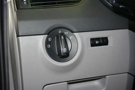 2015款斯柯达明锐1.6L自动逸俊版