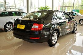 2015款斯柯达明锐1.6L自动逸俊版