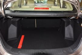 2015款北汽绅宝D20三厢1.5L自动乐享版