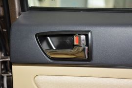 2015款北汽绅宝D20三厢1.5L自动乐享版