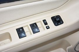 2015款北汽绅宝D20三厢1.5L自动乐享版