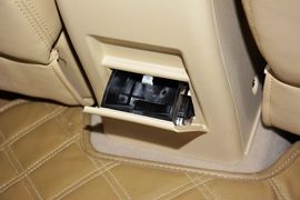 2015款北汽绅宝D20三厢1.5L自动乐享版