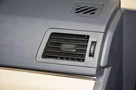 2015款北汽绅宝D20三厢1.5L自动乐享版