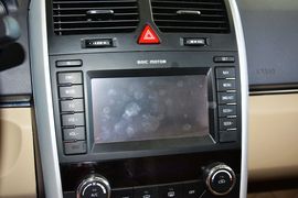 2015款北汽绅宝D20三厢1.5L自动乐享版