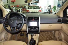 2015款北汽绅宝D20三厢1.5L自动乐享版