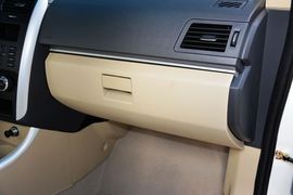 2015款北汽绅宝D20三厢1.3L手动乐活版