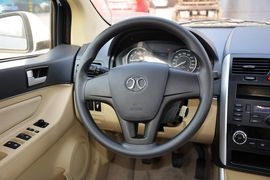 2015款北汽绅宝D20三厢1.3L手动乐活版