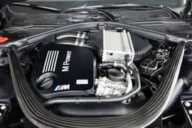 2014款宝马M4敞篷轿跑车