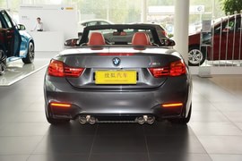 2014款宝马M4敞篷轿跑车