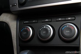 09款马自达睿翼2.0L手自一体豪华版